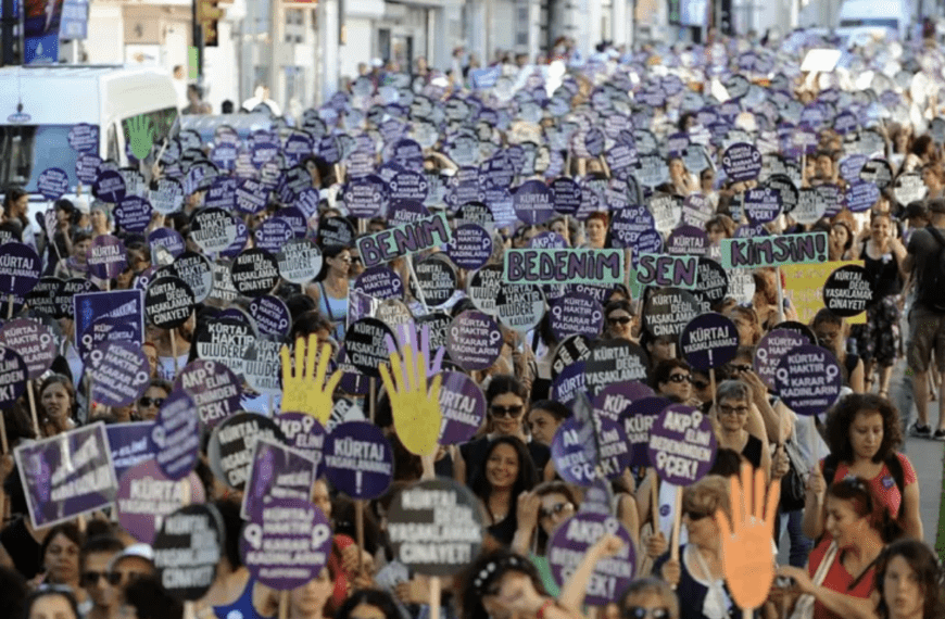 Üniversitelerdeki Efsunu Kırmak: Feminist Dönüşüm
